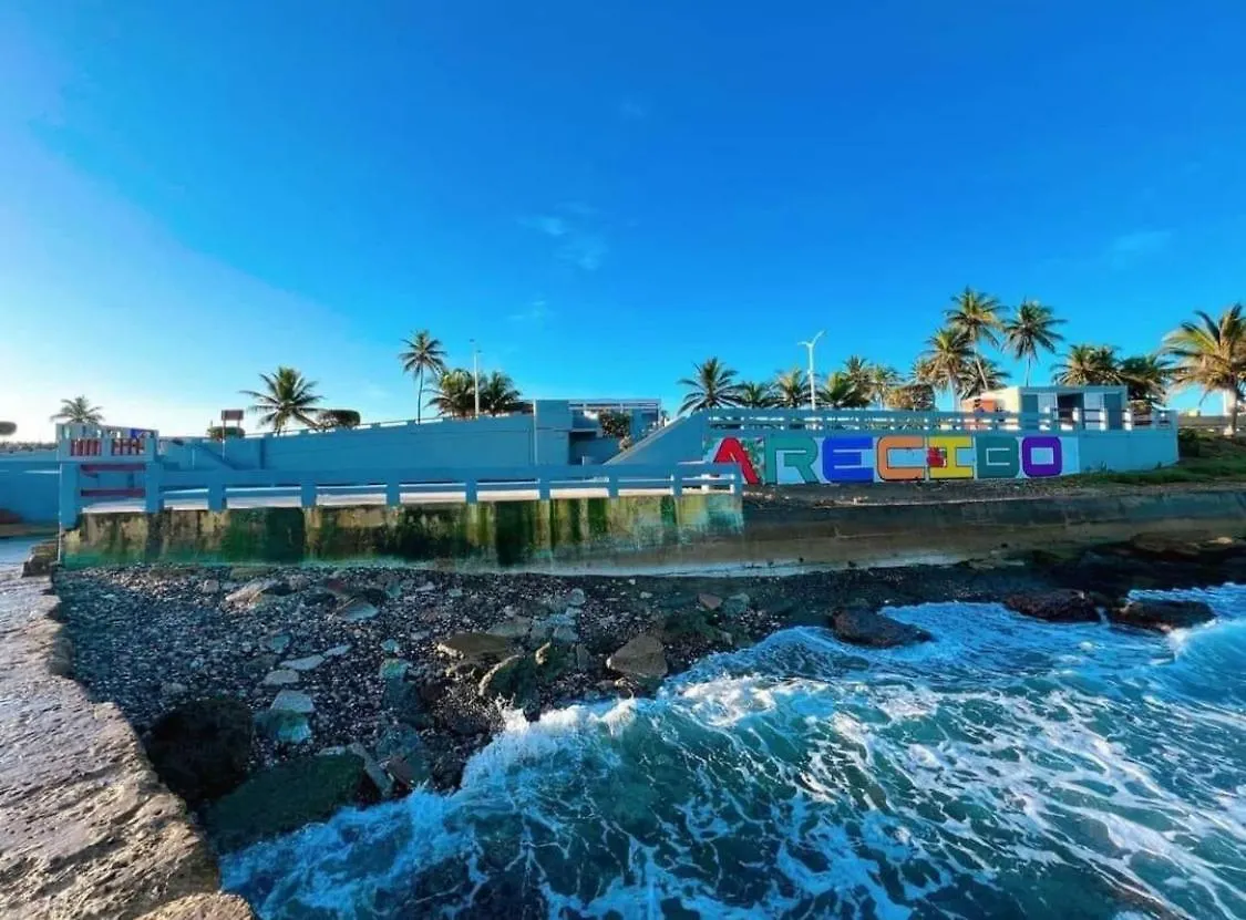Villa New! Mini Casa De Playa Arecibo Ferienhaus